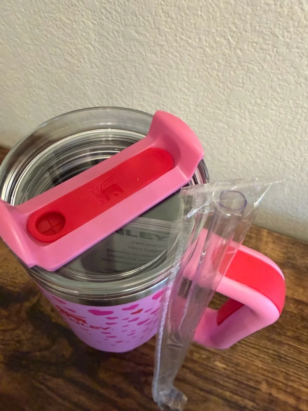 Stanley Pink Heart - 30oz Pattern Quench Tumbler with Handle - Picture 3 of 3